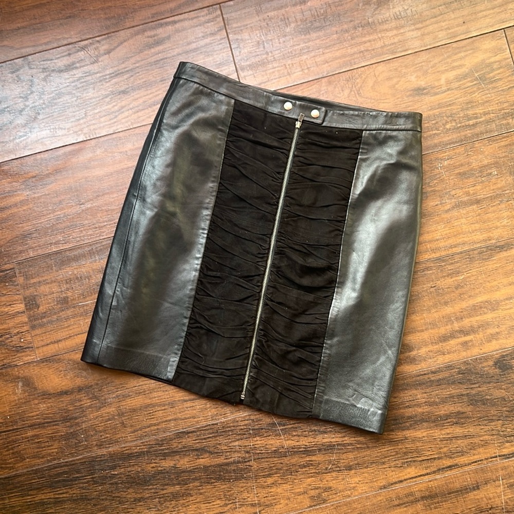 Cache vintage leather skirt